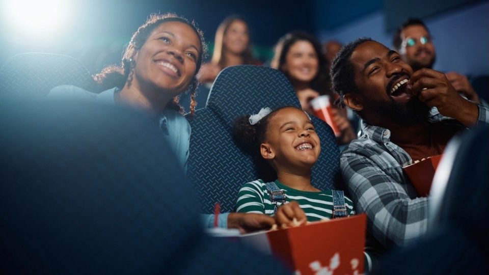 Penonton kulit hitam adalah sebuah film laris 